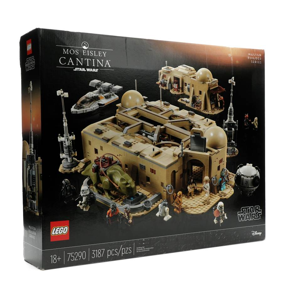 LEGO Star Wars Mos Eisley Cantina 75290 Building Set
